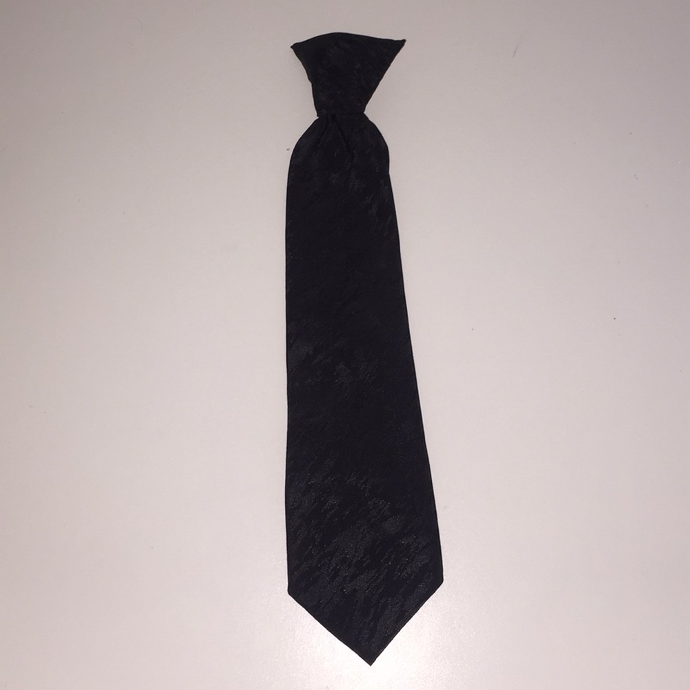 Boys tie